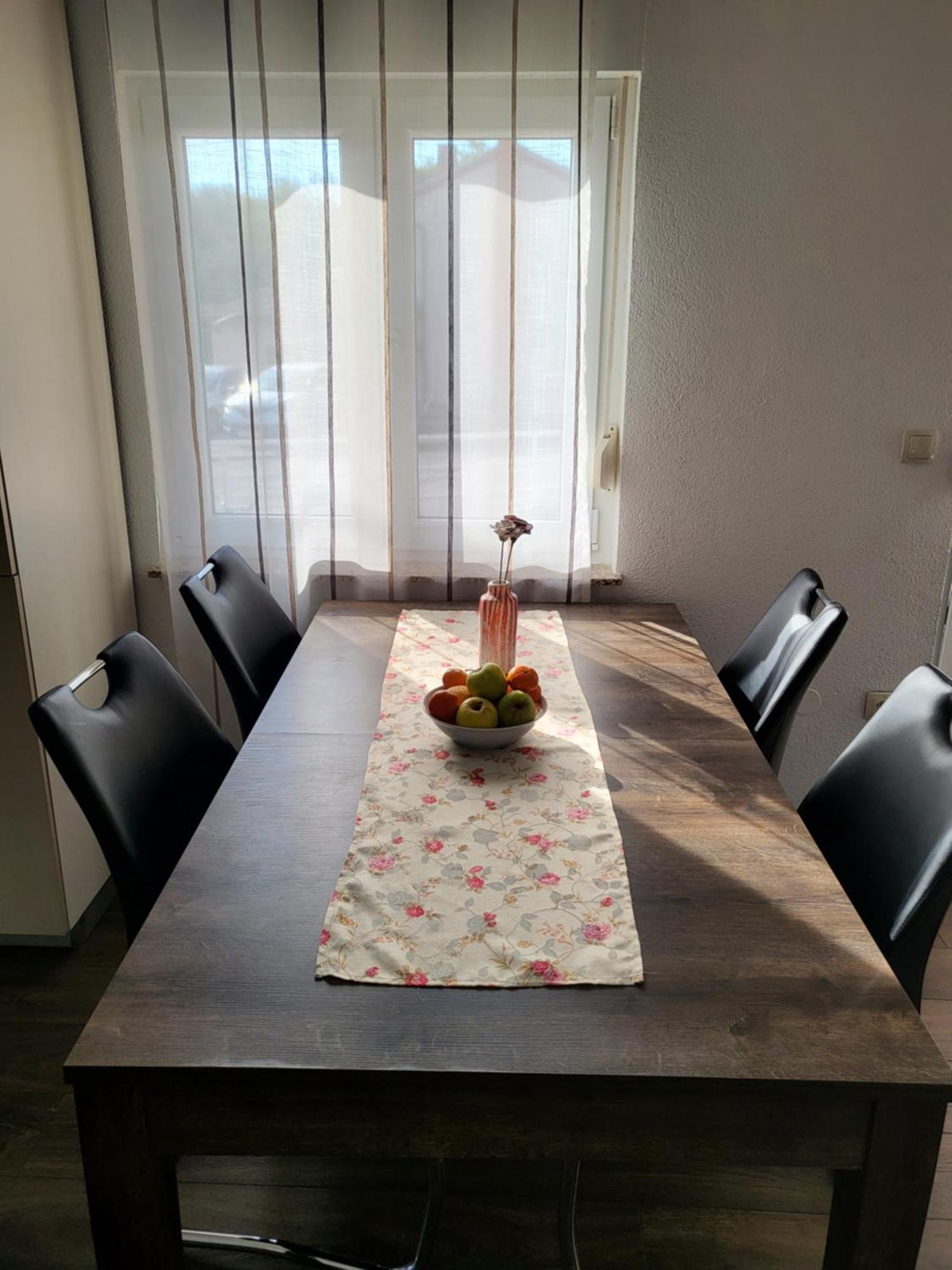 Apartmani Manda Omišalj Esterno foto