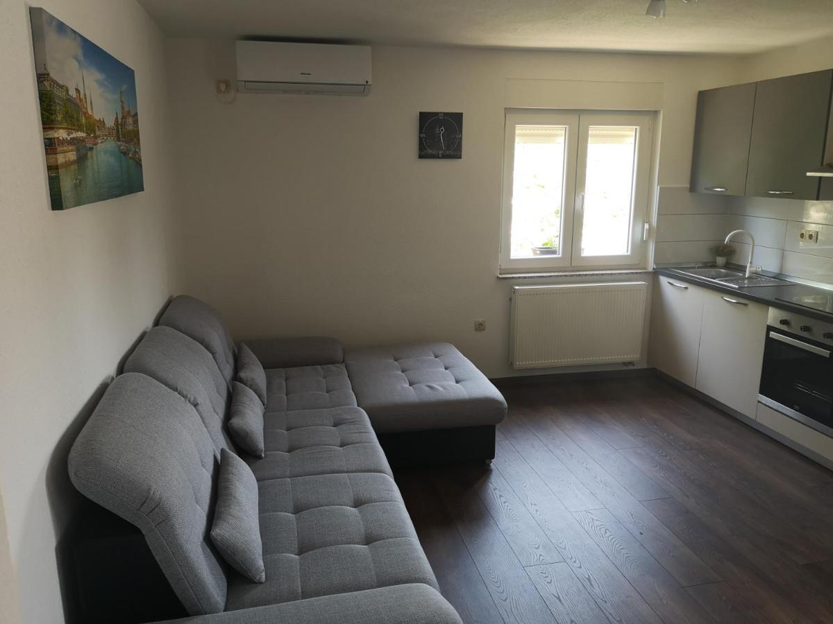 Apartmani Manda Omišalj Esterno foto